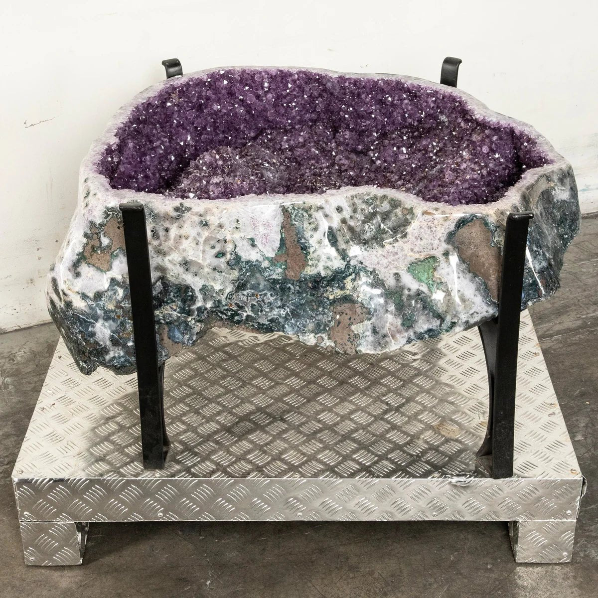 Amethyst Geode - 19 in. 490 lbs - Xformerz