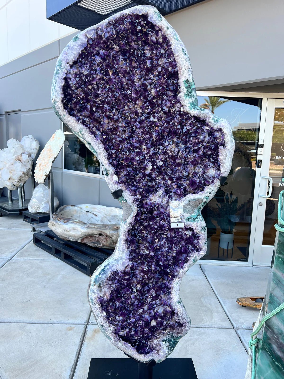 Amethyst Geode - 81 in. 512 lbs - Xformerz