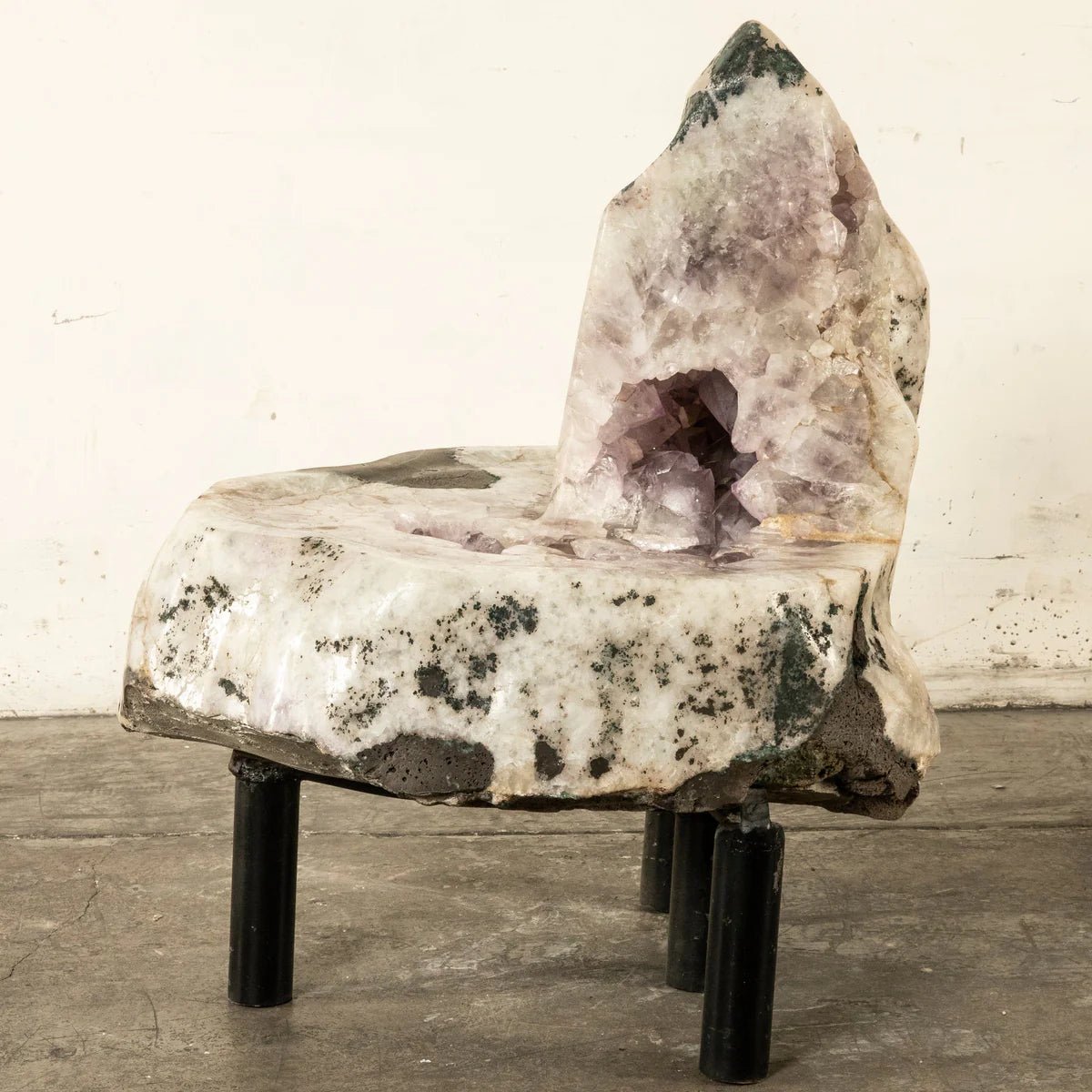 Amethyst Geode Seat Chair - 37 in. 673 lbs - Xformerz