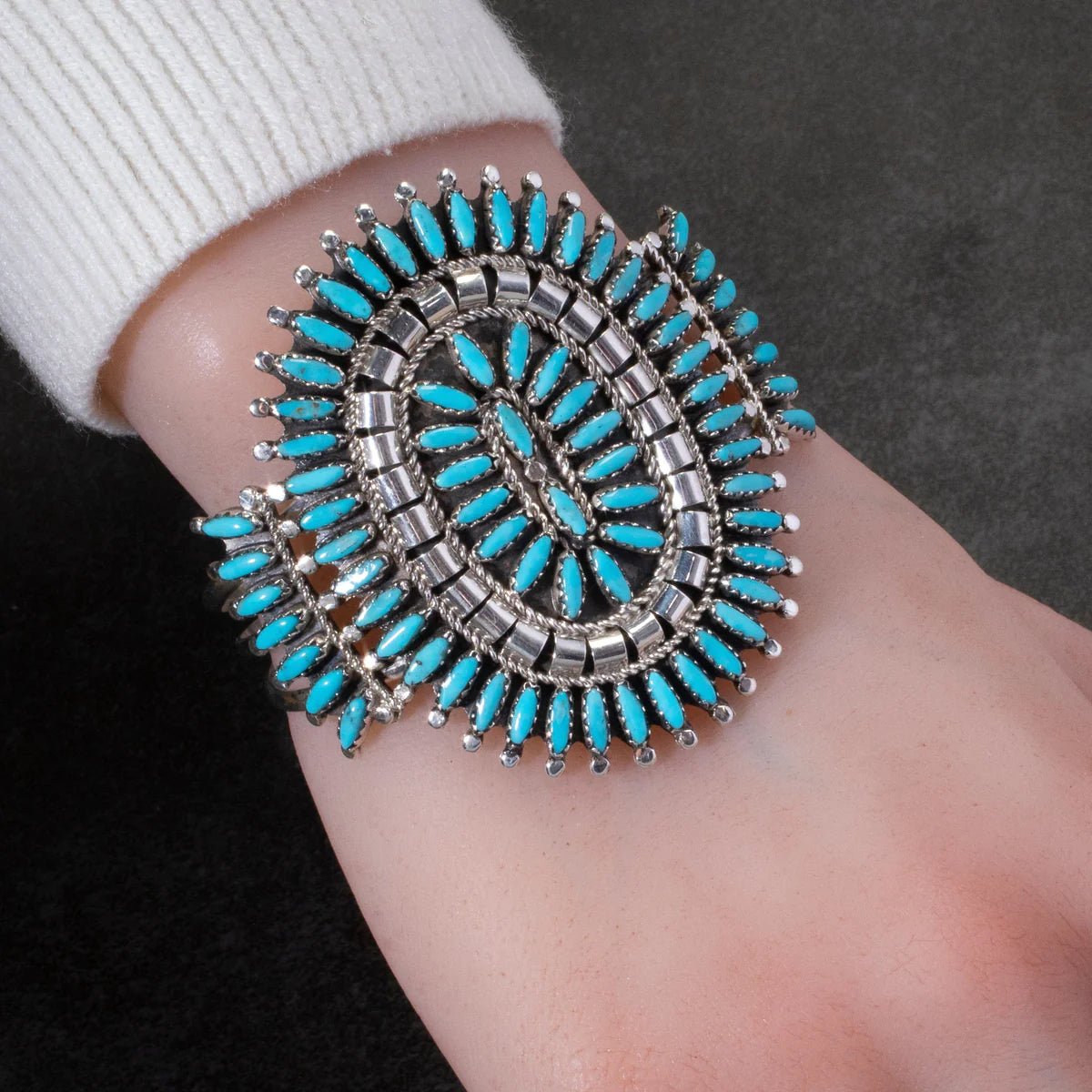 Nathaniel and Rosemary Nez Kingman Turquoise Zuni Needle Point USA Native American Made 925 Sterling Silver Cuff - Xformerz