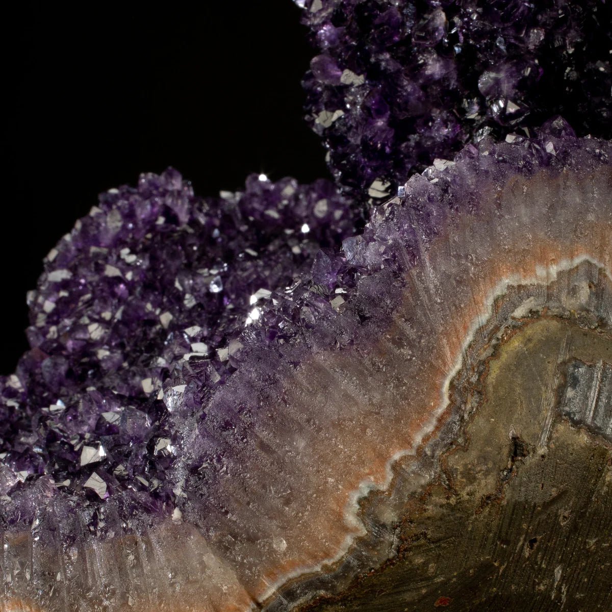 Uruguayan Amethyst Geode Specimen with Rare Stalactite Growth - Xformerz